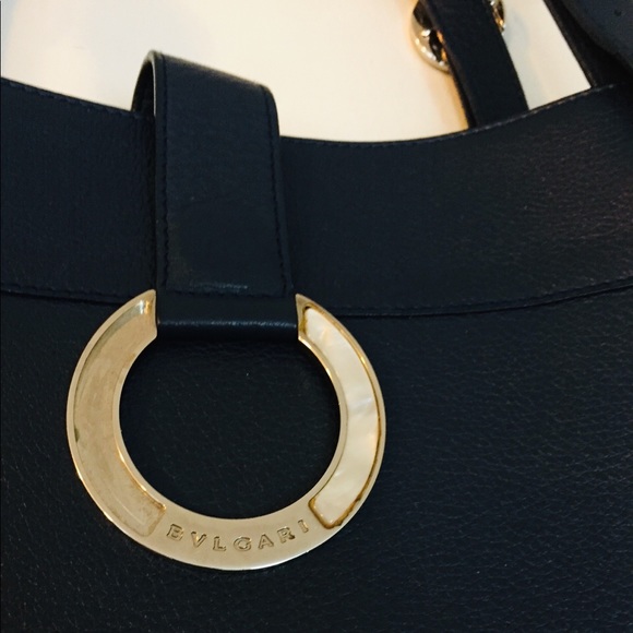 RARE! 💫Bvlgari Navy Soft Grain Leather Handbag - Picture 13 of 16